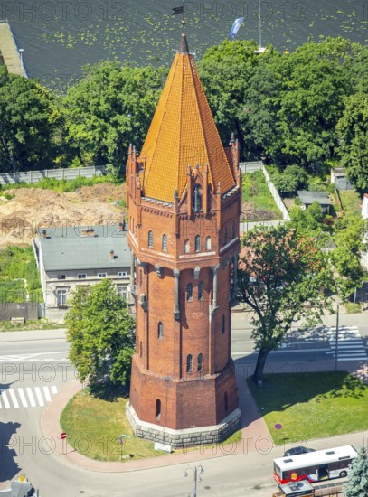 Malbork, Castle, Brick Gothic, River Nogat, City of Marienburg, Seat of the Grand Masters of the Teutonic Order, Teutonic Order State, pomorskie, Poland, Baltic Sea coast, PL, Europe, aerial view, bird's-eye view, aerial photography, overview, bird's-eye view, northern Poland