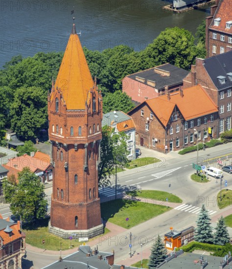 Malbork, Castle, Brick Gothic, River Nogat, City of Marienburg, Seat of the Grand Masters of the Teutonic Order, Teutonic Order State, pomorskie, Poland, Baltic Sea coast, PL, Europe, aerial view, bird's-eye view, aerial photography, overview, bird's-eye view, northern Poland