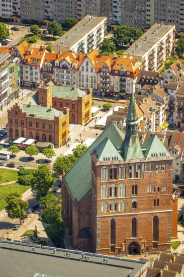 St. Mary's Basilica, formerly Kolobrzeg Cathedral, church, KoÅ'obrzeg, Baltic Sea coast, Województwo zachodniopomorskie, Poland, Kolobrzeg, Województwo zachodniopomorskie, PL, Europe, aerial view, birds-eyes view, aerial photography, overview, bird's eye view, northern Poland