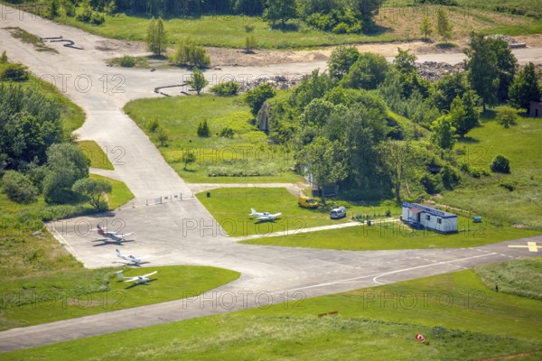 Airfield Lotnisko KoÅ'obrzeg-Bagicz, KoÅ'obrzeg, Baltic Sea coast, Województwo zachodniopomorskie, Poland, Kolobrzeg, Województwo zachodniopomorskie, PL, Europe, aerial view, birds-eyes view, aerial photography, aerial photography, overview, bird's eye view, northern Poland