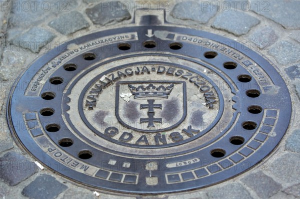 GdaÅsk, decorated manhole cover, city of Gdansk, Gdansk, Baltic Sea coast, Baltic Sea, pomorskie, Pomeranian Voivodeship, Poland, Gdansk, PL, Europe, aerial view, birds-eyes view, aerial photography, aerial photography, overview, bird's eye view