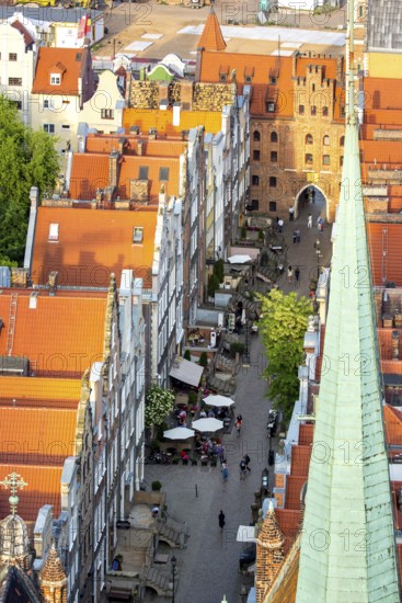 GdaÅsk, view from St. Mary's Church, gabled merchants' houses, GdaÅsk city, Old Town of GdaÅsk, GdaÅsk, Baltic Sea coast, Baltic Sea, pomorskie, Pomeranian Voivodeship, Poland, Gdansk, PL, Europe, aerial view, birds-eyes view, aerial photography, aerial photography, overview, bird's eye view