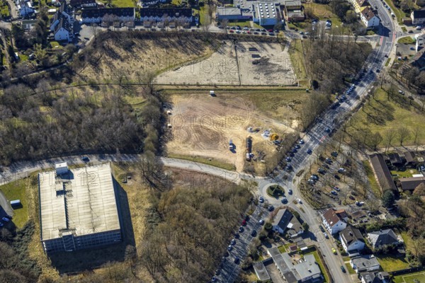 Aerial view, rainwater retention basin at Pferdebachstraße with roundabout, on the left the multi-storey car park of Witten/Herdecke University, Annen, Witten, Ruhr area, North Rhine-Westphalia, Germany, DE, Europe, aerial view, aerial photography, aerial photography, location, overview, bird's-eye view, overview