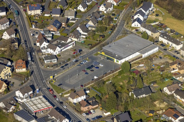 Aerial view, Netto supermarket Waltringer Weg and car park, Wickede, Soester Börde, North Rhine-Westphalia, Germany, DE, Europe, aerial view, aerial photography, aerial photography, overview, bird's-eye view, Wickede (Ruhr), birds-eyes view, overview