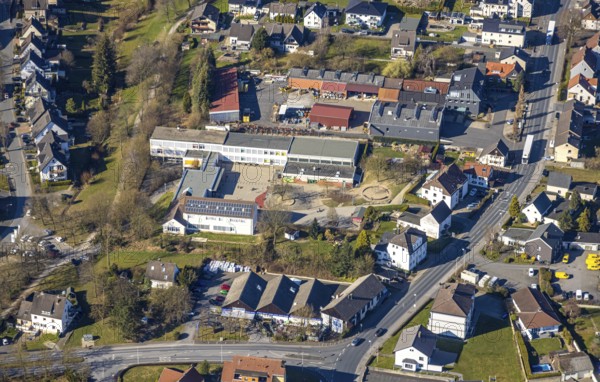 Aerial view, Melanchthonschule Grundschule, an der Bundesstraße B63, Wickede/Ruhr, North Rhine-Westphalia, Germany, education, educational institution, DE, Europe, educational institute, aerial view, aerial photography, aerial photography, Ruhr area, school, overview, bird's-eye view, Wickede, Wickede (Ruhr), birds-eyes view, overview