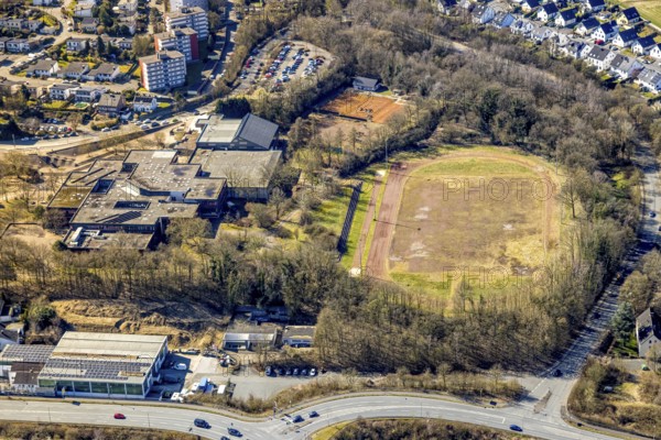 Aerial view, Geschwister-Scholl-Gymnasium and indoor swimming pool, sports facility and tennis courts TuS Wengern 1879 e.V. at Hoffmann-von-Fallersleben-Straße, Volmarstein, Wetter, Ruhr area, North Rhine-Westphalia, Germany, DE, Europe, aerial view, aerial photography, aerial photography, overview, bird's-eye view, Wetter (Ruhr), birds-eyes view, overview