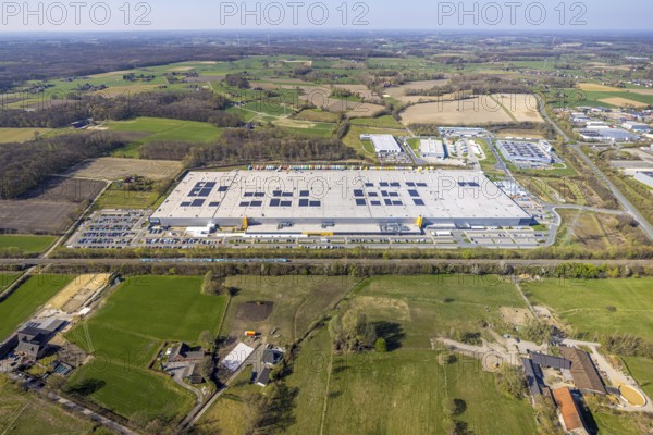 Aerial photo, Amazon logistics, Amazon DE DTM1, Lenklar, Werne, Ruhr area, North Rhine-Westphalia, Germany, DE, Europe, freight transport, logistics, logistics service, logistics service provider, logistics provider, logistics centre, aerial photo, aerial photography, aerial photography, Münsterland, forwarding, transport, transport service, overview, bird's-eye view, overview
