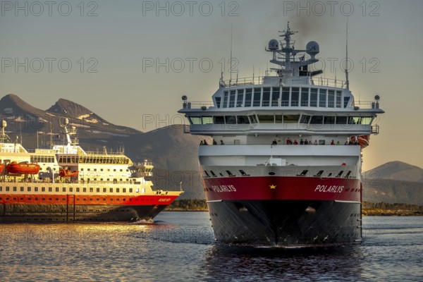 Ship MS Polarlys, ship MS Richard With, harbour Molde, Møre og Romsdal, Norway, Scandinavia, Europe, adventure trip, tourism, harbour, Hurtigruten, Hurtigruten trip, cruise, cruise ship, Molde, Møre og Romsdal, NOR, shipping company Hurtigruten AS, trip, destination, ship, shipping, sea trip, sightseeing, tourism, Norwegian, Scandinavian, touristic
