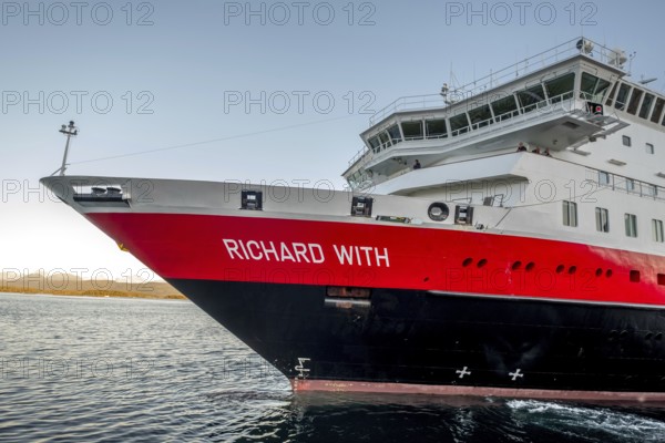 Ship MS Richard With, harbour Molde, Møre og Romsdal, Norway, Scandinavia, Europe, adventure trip, tourism, harbour, Hurtigruten, Hurtigruten trip, cruise, cruise ship, Molde, Møre og Romsdal, NOR, shipping company Hurtigruten AS, trip, destination, ship, sea trip, sightseeing, tourism, Norwegian, Scandinavian, touristic