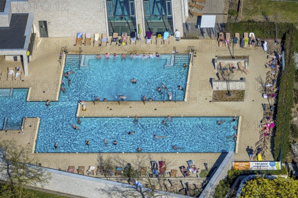 Aerial view, saltwater pool, outdoor swimming pool and bathers, sun loungers, Werne, Ruhr area, North Rhine-Westphalia, Germany, DE, adventure pool, Europe, leisure, aerial photography, aerial photography, Münsterland, thermal bath, overview, bird's eye view, birds-eyes view, overview