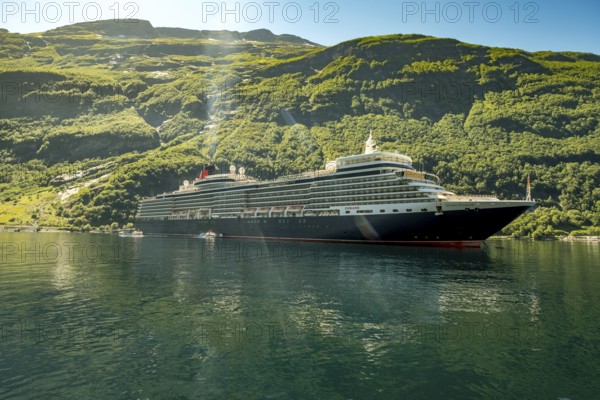 Ship RMS Queen Elizabeth, Geiranger, Møre og Romsdal, Norway, Scandinavia, Europe, adventure travel, mountainside, tourism, Hurtigruten, Hurtigrutenreise, cruise, cruise ship, Møre og Romsdal, NOR, passenger ship, travel, destination, Royal Mail Ship, ship, sea voyage, sightseeing, tourism, Norwegian, Scandinavian, touristic