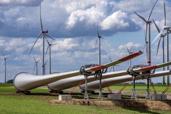 Construction site for the expansion of the Lövenich wind farm, in the Rhenish lignite mining area, east of Erkelenz, 4 Vestas V162 wind turbines with a capacity of 5.6 MW are being built, North Rhine-Westphalia, Germany
