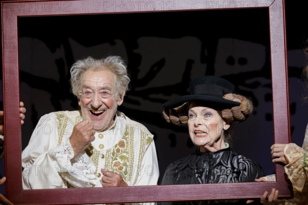 Dieter Hallervorden and Dagmar Biener at the photo rehearsal for the play 'Der eingebildet Kranke' at the palace gardens Theatre. Berlin, 02.09.2025