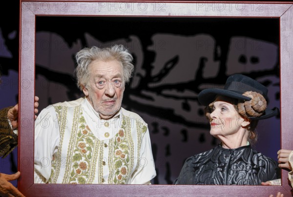 Dieter Hallervorden and Dagmar Biener at the photo rehearsal for the play 'Der eingebildet Kranke' at the palace gardens Theatre. Berlin, 02.09.2025