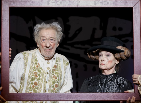 Dieter Hallervorden and Dagmar Biener at the photo rehearsal for the play 'Der eingebildet Kranke' at the palace gardens Theatre. Berlin, 02.09.2025