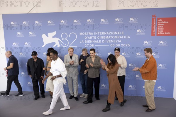 Venice, Italy - 2 September 2025: Clark Baker, Myha'la, Cary Elwes, Austin Kolodney, Dacre Montgomery, Colman Domingo, Cassian Elwes, Tom Culliver, Gus Van Sant, Vinh Nguyen during the Photo Call of - Dead Man's Wire - during the 82nd Venice International Film Festival