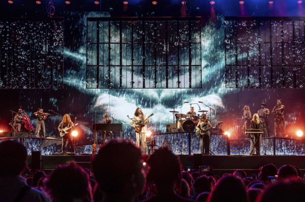Hozier at the Superbloom Festival, Day 2 at the Olympiapark, Munich, 31/08/2025