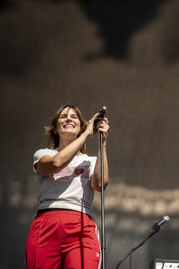 Eva Briegel, singer of the band Juli at the Superbloom Festival, day 2 in the Olympiapark, Munich, 31-08.2025