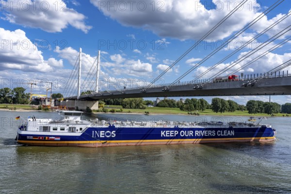 INEOS gas tankers transport butane gas from the ARA area, Antwerp-Rotterdam-Amsterdam, to the Ineos cracker plant in Cologne, the Onion has 6 cargo tanks with a capacity of 7 4, 446 tonnes, near Duisburg, Rhine bridge of the A40 Neuenkamp, new construction, North Rhine-Westphalia, Germany