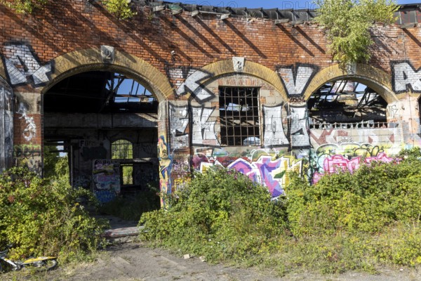 Old locomotive shed at MDR S-Bahn station, Leipzig, Saxony, Germany, 26 August 2025 < english> Old locomotive shed at the MDR S-Bahn station, Saxony, August 26, 2025