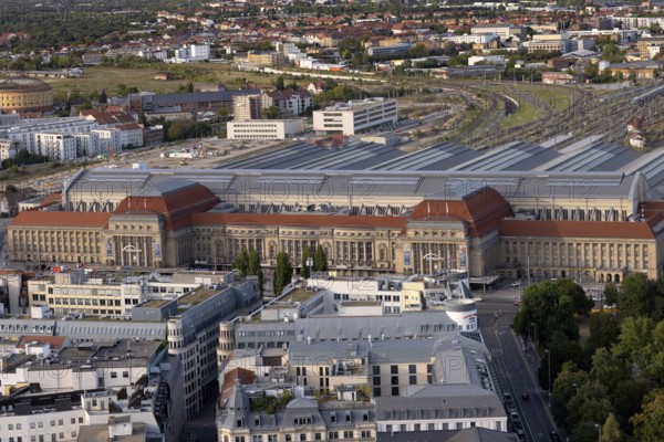 View from the observation deck of the City Tower to the main station, Leipzig, Saxony, Germany, 26 August 2025 < english> View from the observation deck of the City Tower to the main station, Saxony, August 26, 2025