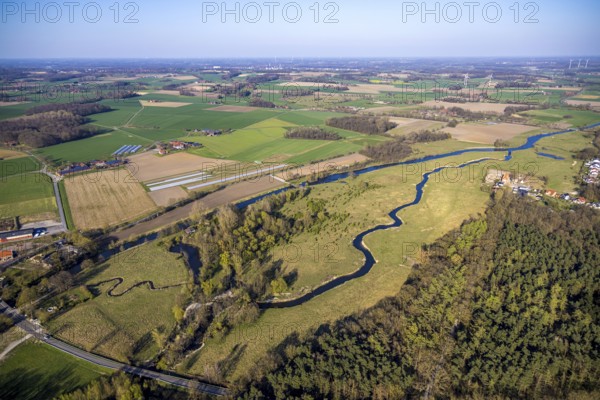 Aerial view, Steveraue Olfen nature reserve, meadows and fields with distant view, Olfen-Kirchspiel, Olfen, Münsterland, North Rhine-Westphalia, Germany, DE, Europe, aerial view, aerial photography, aerial photography, overview, bird's-eye view, overview