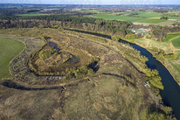 Aerial view, Lippe floodplain nature reserve, river Lippe, river development and floodplain development of the Lippe Vogelsang, renaturation, city limits Olfen-Datteln, Olfen-Kirchspiel, Olfen, Münsterland, North Rhine-Westphalia, Germany, DE, Europe, river, river meander, Lippe floodplain, Lippe floodplain loop, aerial view, aerial photography, aerial photography, overview, bird's-eye view, overview