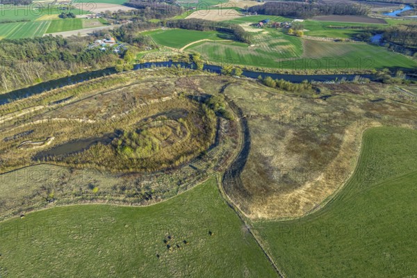 Aerial view, Lippe floodplain nature reserve, river Lippe, river development and floodplain development of the Lippe Vogelsang, renaturation, city limits Olfen-Datteln, Olfen-Kirchspiel, Olfen, Münsterland, North Rhine-Westphalia, Germany, DE, Europe, river, river meander, Lippe floodplain, Lippe floodplain loop, aerial view, aerial photography, aerial photography, overview, bird's-eye view, overview