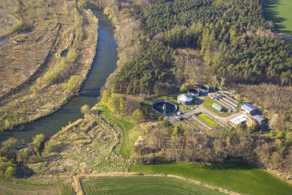 Aerial view, sewage treatment plant Olfen at the river Lippe, Olfen-Kirchspiel, Olfen, Münsterland, North Rhine-Westphalia, Germany, DE, Europe, river, river meander, Lippe floodplain, Lippe floodplain loop, aerial photograph, aerial photography, aerial photography, overview, bird's-eye view, overview
