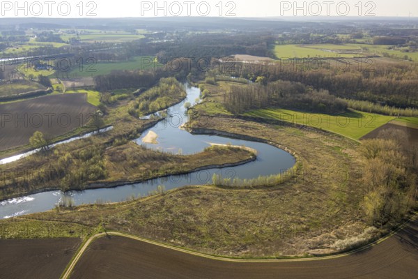 Aerial view, river Lippe meander, Lippe loop, river development and floodplain development of the Lippe Vogelsang, renaturation, city limits Olfen-Datteln, nature reserve Lippe floodplain, meadows and fields with distant view, Olfen-Kirchspiel, Olfen, Münsterland, North Rhine-Westphalia, Germany, DE, Europe, river, aerial view, aerial photography, aerial photography, overview, bird's-eye view, overview