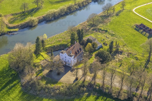 Aerial view, Zur Rauschenburg am Fluss Lippe in den Lippeauen, moated castle and former hotel, Olfen-Kirchspiel, Olfen, Münsterland, North Rhine-Westphalia, Germany, DE, Europe, river, aerial view, aerial photography, aerial photography, overview, bird's eye view, birds-eyes view, overview
