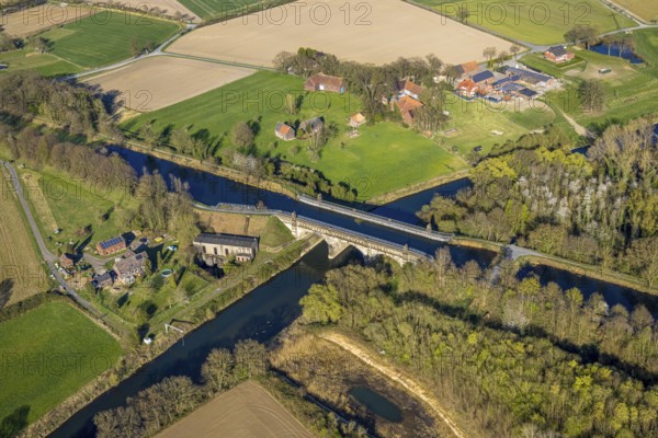 Aerial view, river development and floodplain development of the Lippe Vogelsang, renaturation, old canal bridge river Lippe Alte Fahrt, NSG Lippeaue, city limits Olfen-Datteln, Olfen-Kirchspiel, Olfen, Münsterland, North Rhine-Westphalia, Germany, DE, Europe, river, aerial view, aerial photography, aerial photography, overview, subway, bird's-eye view, bird's-eye view, overview