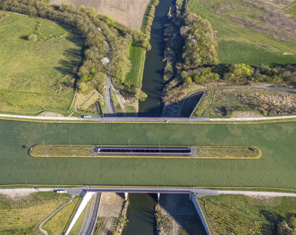 Aerial view, canal bridge Lippe Neue Fahrt, Dortmund-Ems-Kanal, NSG Lippeaue, river and floodplain development of the Lippe Vogelsang, renaturation, city limits Olfen-Datteln, Olfen-Kirchspiel, Olfen, Münsterland, North Rhine-Westphalia, Germany, bridge, DE, Europe, river, aerial view, aerial photography, aerial photography, overview, subway, bird's-eye view, bird's-eye view, overview