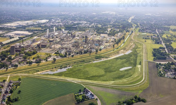 Aerial view, floodplain Holtener Bruch, floodplain at the river Emscher, behind the Oxea plant (Ruhrchemie), Holten, Oberhausen, Ruhr area, North Rhine-Westphalia, Germany, DE, Europe, commercial enterprises, commercial area, commercial area, commercial property, business park, commercial location, commercial use, industrial area, industrial location, aerial view, aerial photography, aerial photography, overview, bird's-eye view, overview, OberhausenNord