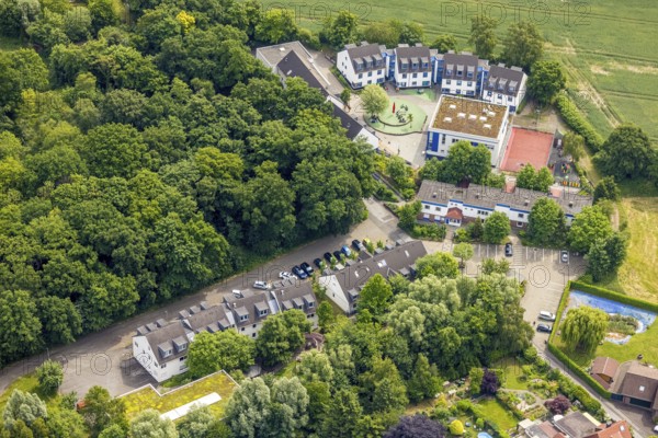 Aerial view, Peace Village International, non-profit organisation - help for children from war zones and crisis areas, Walsumer Mark, Oberhausen, Ruhr area, North Rhine-Westphalia, Germany, DE, Europe, aerial view, aerial photography, aerial photography, overview, bird's-eye view, overview, OberhausenNorth