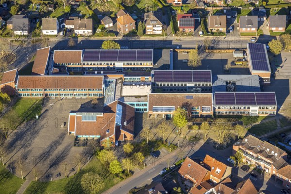 Aerial photo, Wolfhelmschule comprehensive school, Olfen-Stadt, Olfen, Münsterland, North Rhine-Westphalia, Germany, education, educational institution, DE, Europe, comprehensive school, educational institute, aerial photography, aerial photography, aerial photography, school, overview, bird's-eye view, birds-eyes view, overview