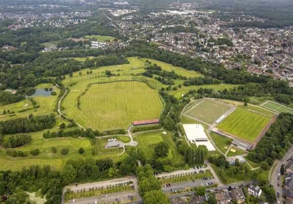 Aerial photo, POTTGOLF Oberhausen golf course and golf meadow, sports facility football pitch Jakobi, Klosterhardt, Oberhausen, Ruhr area, North Rhine-Westphalia, Germany, DE, Europe, football pitch, football stadium, football club, aerial photo, aerial photography, aerial photography, sports, sports facilities, sports field, sports facility, stadium, overview, bird's-eye view, overview, OberhausenNorth