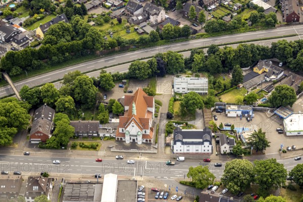 Aerial view, catholic church St. Bernardus, Tackenberg West, Oberhausen, Ruhr area, North Rhine-Westphalia, Germany, place of worship, DE, Europe, religious community, place of worship, holy place, church, parish, denomination, aerial view, aerial photography, aerial photography, religion, religious site, overview, bird's-eye view, overview, OberhausenNorth