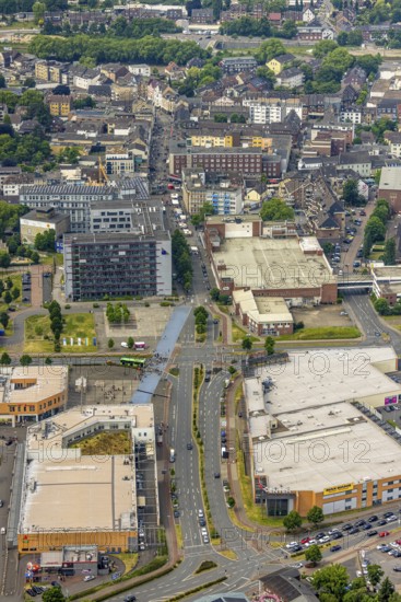 Aerial view, Bahnhofstraße shopping centre Sterkrader Tor with car park and technical town hall, Sterkrade Mitte, Oberhausen, Ruhr area, North Rhine-Westphalia, Germany, DE, shopping centre, shopping place, shopping mall, Europe, aerial view, aerial photography, aerial photography, local supply centre, town hall, shopping centre, overview, bird's-eye view, overview, OberhausenNord