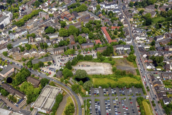 Aerial view, brownfield and car park Eichelkampstraße corner Holtener Straße, Sterkrade Mitte, Oberhausen, Ruhr area, North Rhine-Westphalia, Germany, DE, Europe, aerial view, aerial photography, aerial photography, overview, bird's-eye view, overview, OberhausenNord