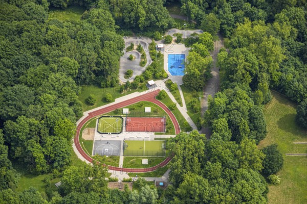 Aerial view, Revierpark Vonderort with outdoor swimming pool in the forest, Bottroper Straße, Osterfeld, Oberhausen, Ruhr area, North Rhine-Westphalia, Germany, DE, Europe, leisure centre, aerial view, aerial photography, aerial photography, park, overview, bird's-eye view, forest area, birds-eyes view, overview, OberhausenNord