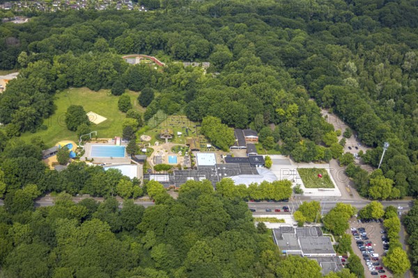 Aerial view, Revierpark Vonderort with outdoor swimming pool in the forest, Bottroper Straße, Osterfeld, Oberhausen, Ruhr area, North Rhine-Westphalia, Germany, DE, Europe, leisure centre, aerial view, aerial photography, aerial photography, park, overview, bird's-eye view, forest area, birds-eyes view, overview, OberhausenNord