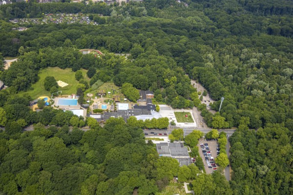 Aerial view, Revierpark Vonderort with outdoor swimming pool in the forest, Bottroper Straße, Osterfeld, Oberhausen, Ruhr area, North Rhine-Westphalia, Germany, DE, Europe, leisure centre, aerial view, aerial photography, aerial photography, park, overview, bird's-eye view, forest area, birds-eyes view, overview, OberhausenNord