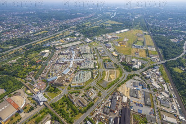 Aerial view, Westfield Centro Einkaufszentrum Neue Mitte, Oberhausen, Ruhr area, North Rhine-Westphalia, Germany, DE, shopping centre, shopping plaza, shopping mall, Europe, aerial view, aerial photography, aerial photography, shopping centre, overview, bird's-eye view, overview, OberhausenSued