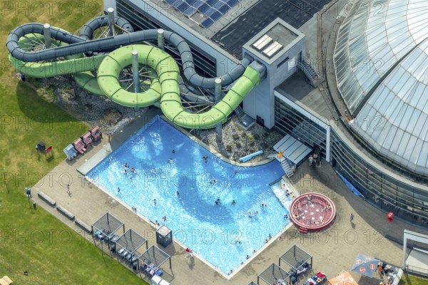 Aerial view, AQUApark Oberhausen adventure pool, outdoor pool with water slide, in Westfield Centro shopping centre Neue Mitte, Oberhausen, Ruhr area, North Rhine-Westphalia, Germany, seaside resort, DE, Europe, outdoor pool, leisure activities, aerial view, aerial photography, aerial photography, swimming pool, swimming pool, overview, bird's-eye view, overview, OberhausenSued