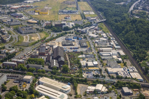 Aerial view, commercial area Im Lipperfeld in Westfield Centro shopping centre Neue Mitte, Oberhausen, Ruhr area, North Rhine-Westphalia, Germany, DE, Europe, commercial enterprises, commercial area, commercial area, commercial property, commercial site, commercial use, industrial area, industrial site, aerial view, aerial photography, aerial photography, overview, bird's-eye view, overview, OberhausenSued