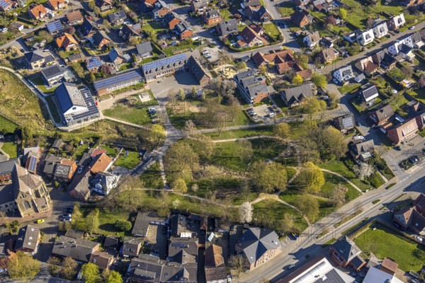 Aerial view, residential area, village view Capelle with primary school and village community centre, Capelle village park, Capelle, Nordkirchen, Münsterland, North Rhine-Westphalia, Germany, education, educational institution, DE, Europe, educational institute, aerial view, aerial photography, aerial photography, school, overview, bird's eye view, birds-eyes view, overview