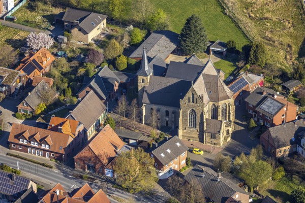 Aerial view, catholic church St. Dionysius, residential area district Capelle, Nordkirchen, Münsterland, North Rhine-Westphalia, Germany, place of worship, DE, Europe, religious community, place of worship, holy place, church, parish, denomination, aerial view, aerial photography, aerial photography, religion, religious site, overview, bird's-eye view, bird's-eye view, overview