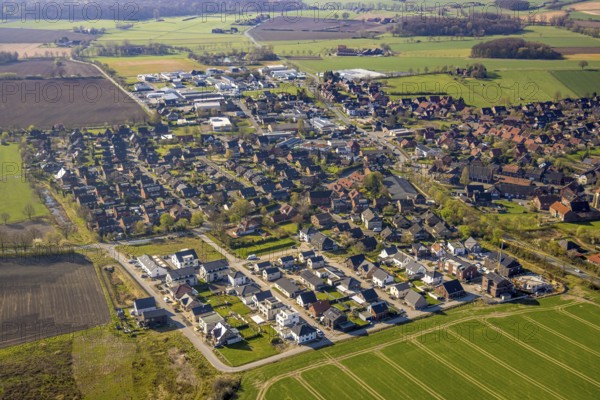 Aerial view, single-family houses, construction site, new building, residential area Capeller Straße, view of Südkirchen, Nordkirchen, Münsterland, North Rhine-Westphalia, Germany, construction work, construction area, building site, building plots, construction project, construction site, DE, Europe, aerial view, aerial photography, aerial photography, overview, bird's-eye view, overview