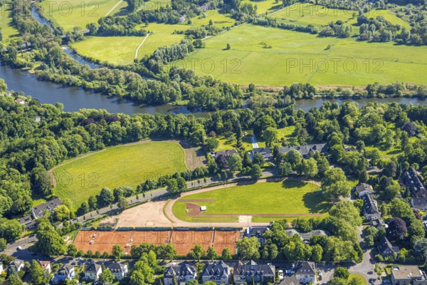Aerial view, sports facility Kahlenberg with tennis courts Mülheimer Tennisverein am Kahlenberg e.V. at the river Ruhr, Holthausen - West, Mülheim an der Ruhr, Ruhr area, North Rhine-Westphalia, Germany, DE, Europe, aerial view, aerial photography, aerial photography, sports, sports facilities, sports field, sports facility, overview, bird's-eye view, overview